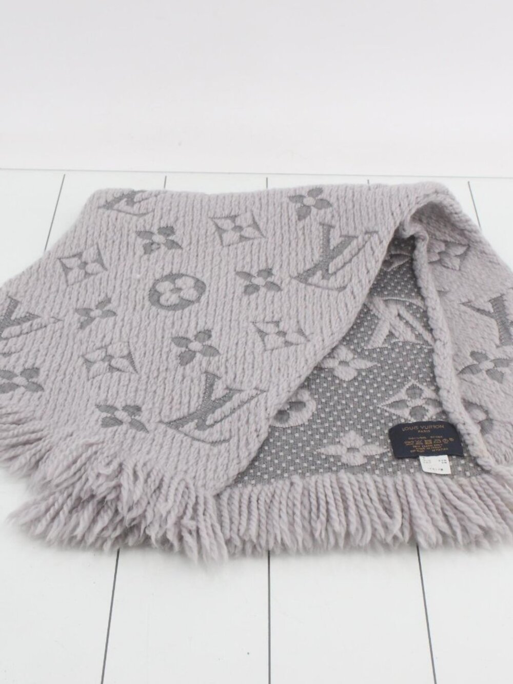 LV Scarf (with snag)
